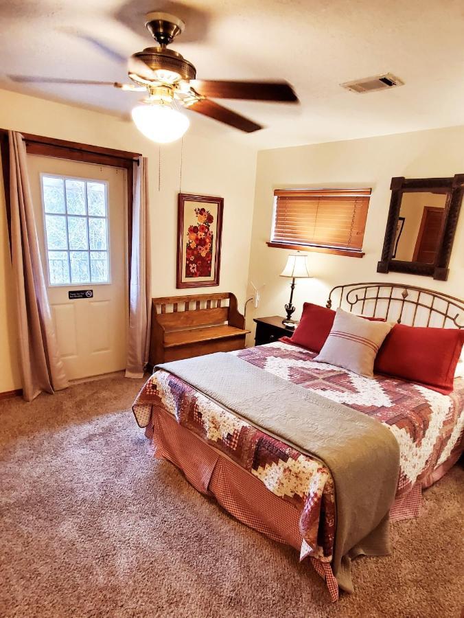 Barons Creekside Resort فريدريكسبيرغ المظهر الخارجي الصورة